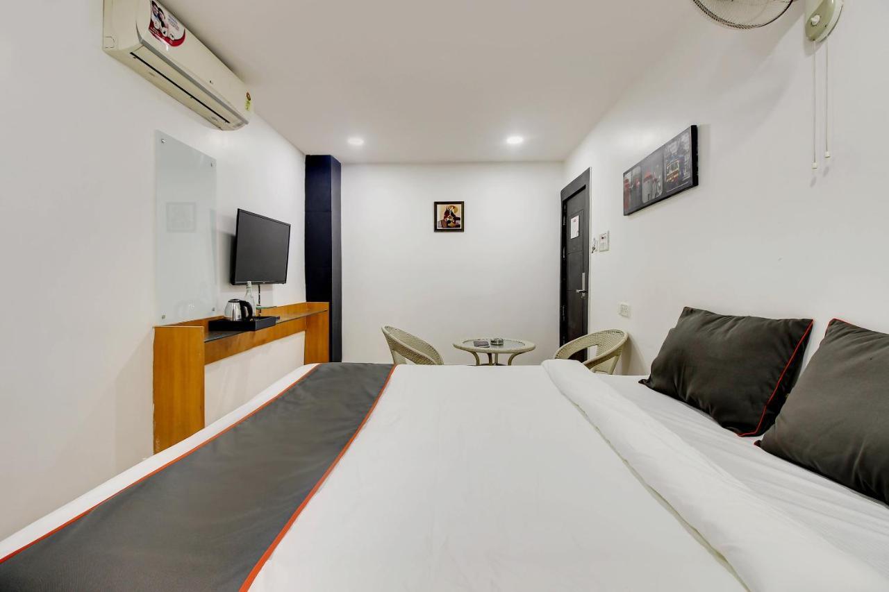Oyo 2794 Hotel Plaza Inn Guwahati Bagian luar foto